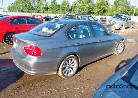 2011 BMW 328I xDrive из США, поврежденный, VIN WBAPK5G57BNN30833